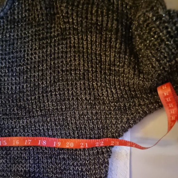 New Directions XL Sweater infused with shiny threads - Picture 6 of 7